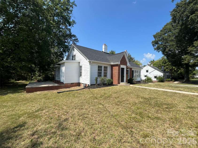 905 3rd Street, Spencer, NC 28159.  MLS# CAR4428764, YatesRealty ID 53184. 