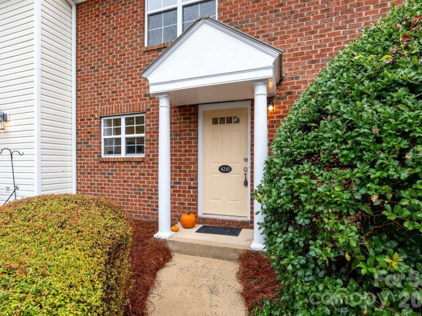 4210 Melrose Club Drive, Matthews, NC 28105.  MLS# CAR4428662, YatesRealty ID 53188. 