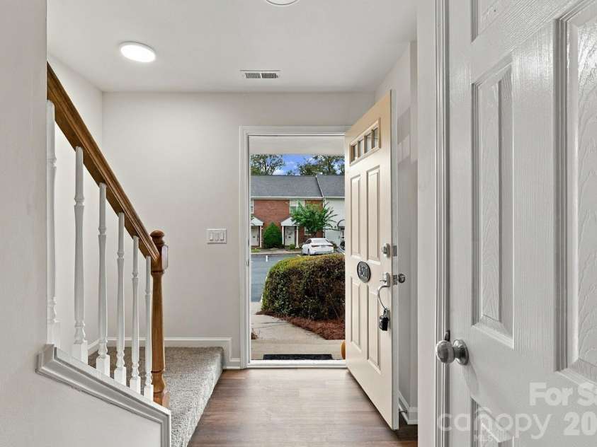 4210 Melrose Club Drive, Matthews, NC 28105.  MLS# CAR4428662, YatesRealty ID 53188. 
