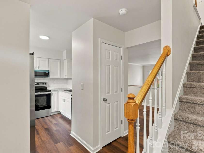 4210 Melrose Club Drive, Matthews, NC 28105.  MLS# CAR4428662, YatesRealty ID 53188. 
