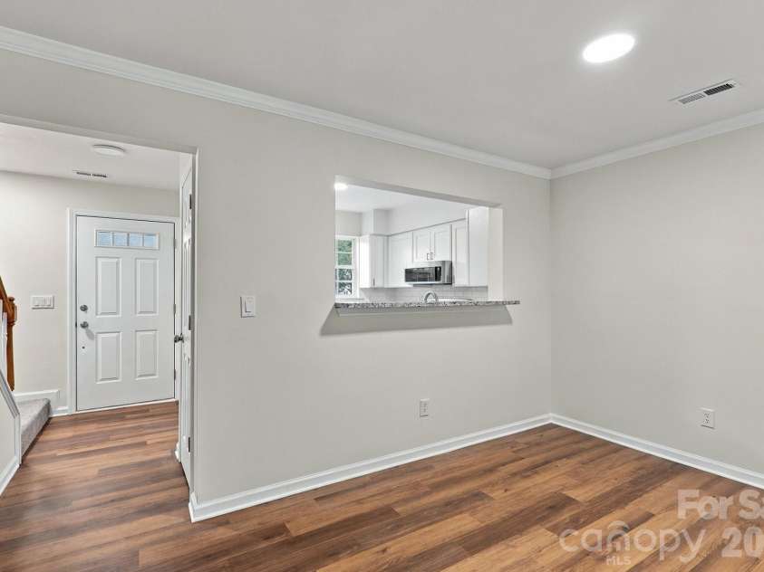 4210 Melrose Club Drive, Matthews, NC 28105.  MLS# CAR4428662, YatesRealty ID 53188. 