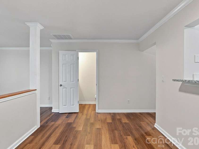 4210 Melrose Club Drive, Matthews, NC 28105.  MLS# CAR4428662, YatesRealty ID 53188. 