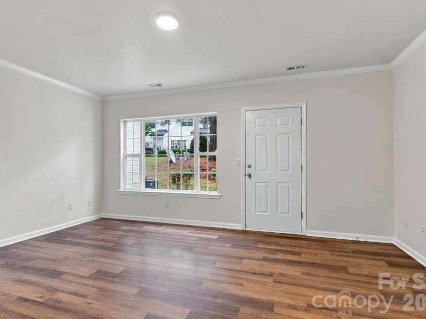 4210 Melrose Club Drive, Matthews, NC 28105.  MLS# CAR4428662, YatesRealty ID 53188. 