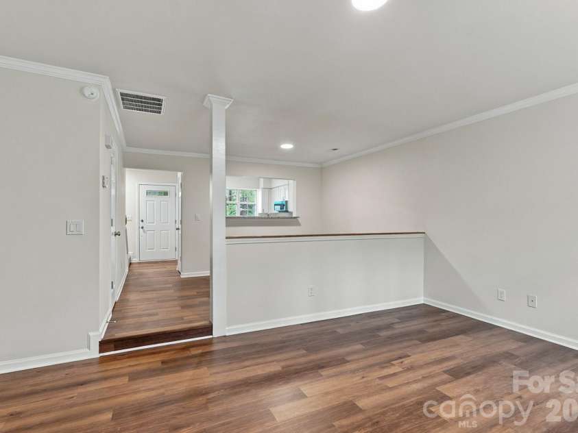 4210 Melrose Club Drive, Matthews, NC 28105.  MLS# CAR4428662, YatesRealty ID 53188. 