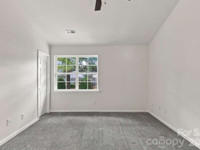 4210 Melrose Club Drive, Matthews, NC 28105.  MLS# CAR4428662, YatesRealty ID 53188. 
