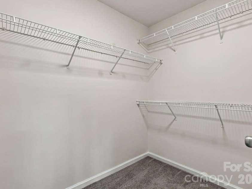 4210 Melrose Club Drive, Matthews, NC 28105.  MLS# CAR4428662, YatesRealty ID 53188. 