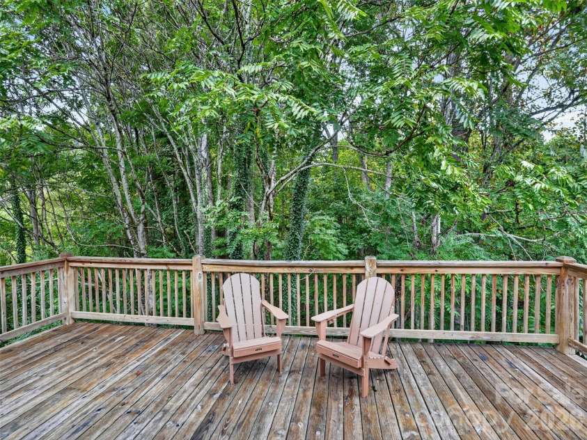 308 Beck Creek Circle, Flat Rock, NC 28731.  MLS# CAR4428562, YatesRealty ID 53189. 