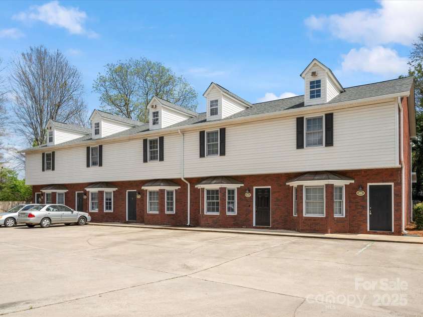 405 Wilson Street, Rock Hill, SC 29730.  MLS# CAR4244646, YatesRealty ID 5319. 