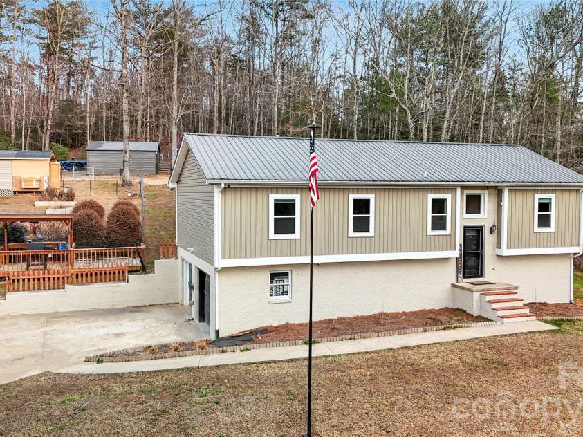 4386 Rocky Road, Lenoir, NC 28645.  MLS# CAR4353932, YatesRealty ID 5319. 