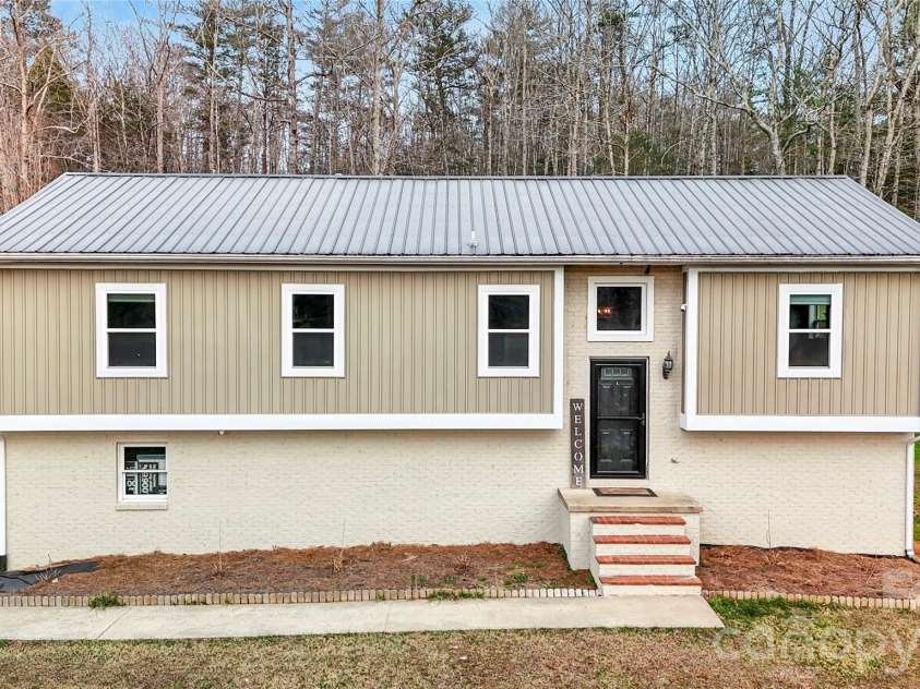 4386 Rocky Road, Lenoir, NC 28645.  MLS# CAR4353932, YatesRealty ID 5319. 