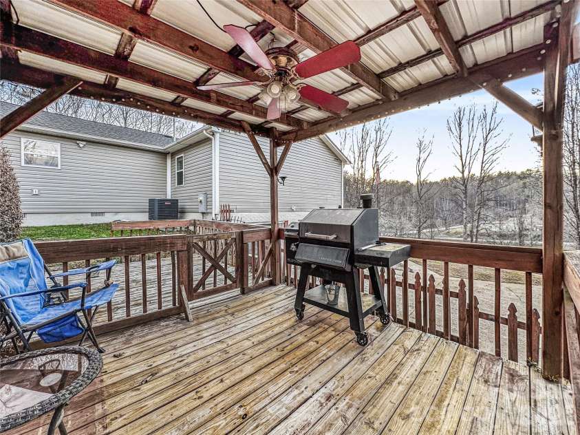4386 Rocky Road, Lenoir, NC 28645.  MLS# CAR4353932, YatesRealty ID 5319. 