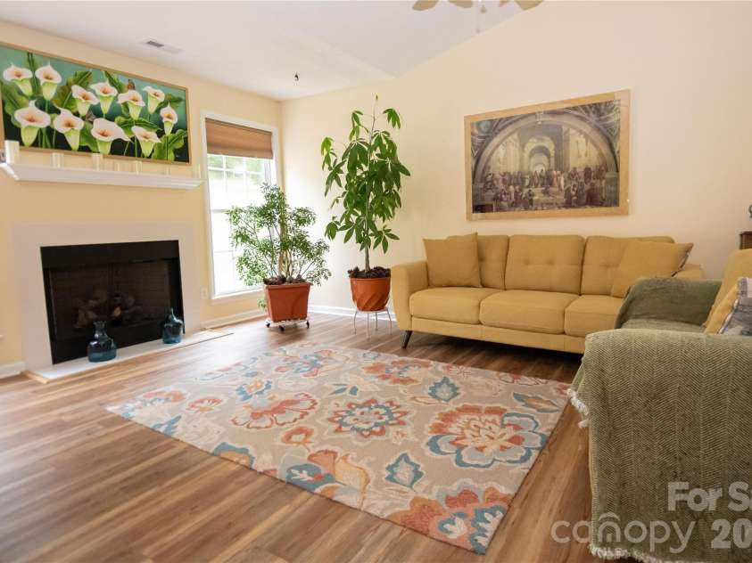 142 Doe Run, Morganton, NC 28655.  MLS# CAR4427236, YatesRealty ID 53194. 