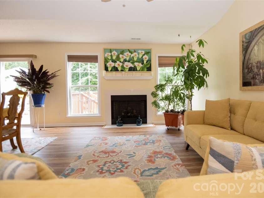 142 Doe Run, Morganton, NC 28655.  MLS# CAR4427236, YatesRealty ID 53194. 