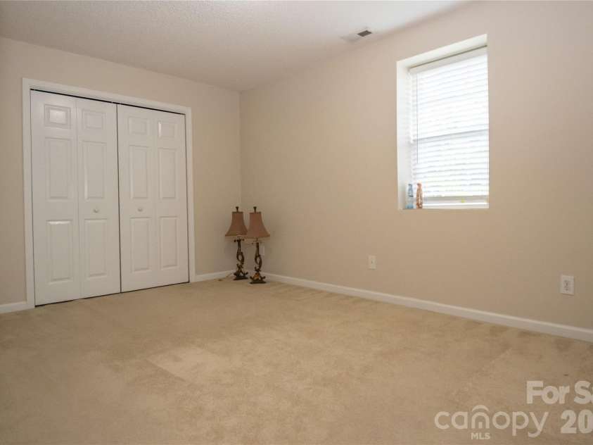 142 Doe Run, Morganton, NC 28655.  MLS# CAR4427236, YatesRealty ID 53194. 