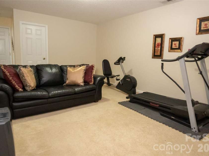 142 Doe Run, Morganton, NC 28655.  MLS# CAR4427236, YatesRealty ID 53194. 