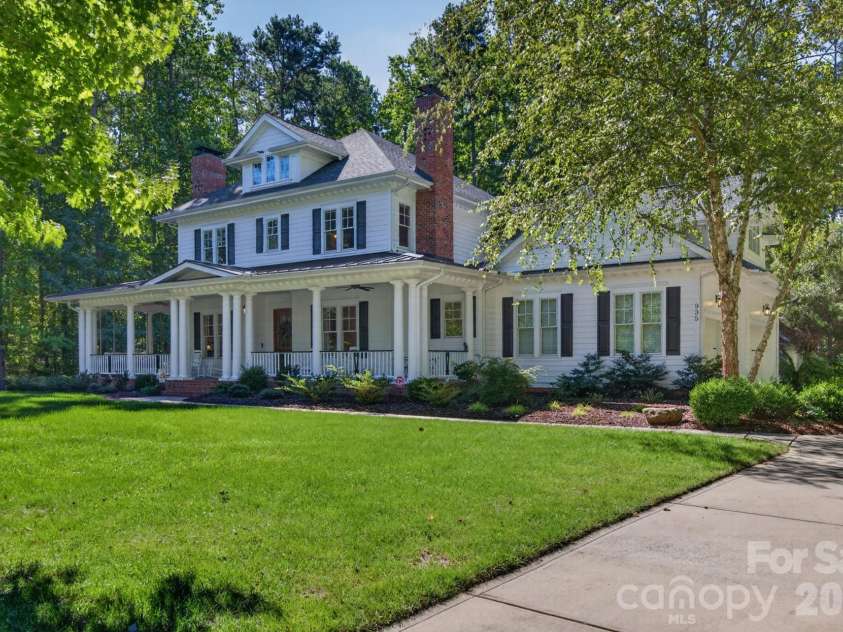 935 Irish Creek Drive, Landis, NC 28088.  MLS# CAR4428636, YatesRealty ID 53196. Front Right