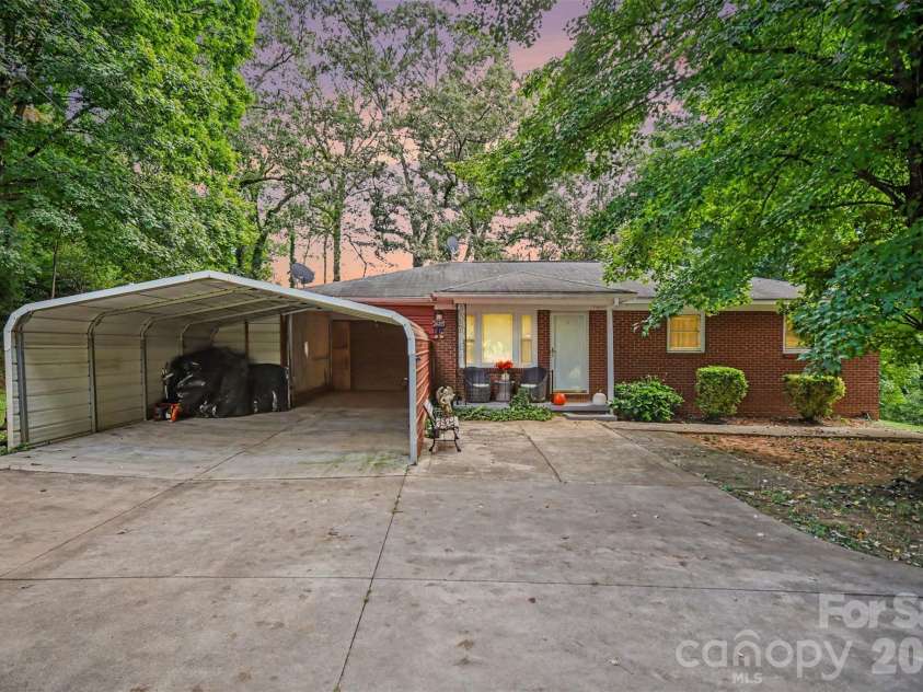 1308 Stagecoach Trail, Lawndale, NC 28090.  MLS# CAR4425114, YatesRealty ID 53198. 