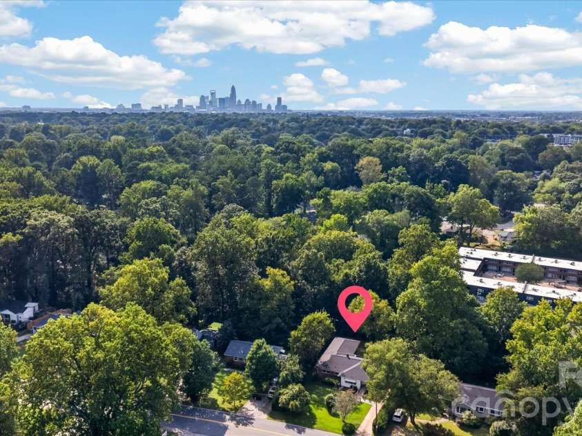 3353 Eastwood Drive, Charlotte, NC 28205.  MLS# CAR4426593, YatesRealty ID 53199. 