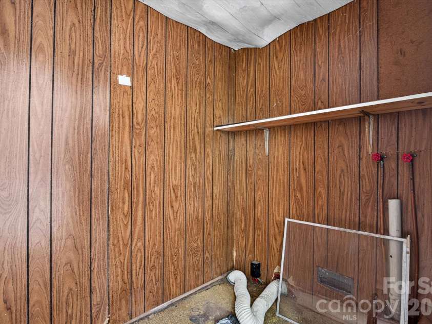 3353 Eastwood Drive, Charlotte, NC 28205.  MLS# CAR4426593, YatesRealty ID 53199. Laundry room.