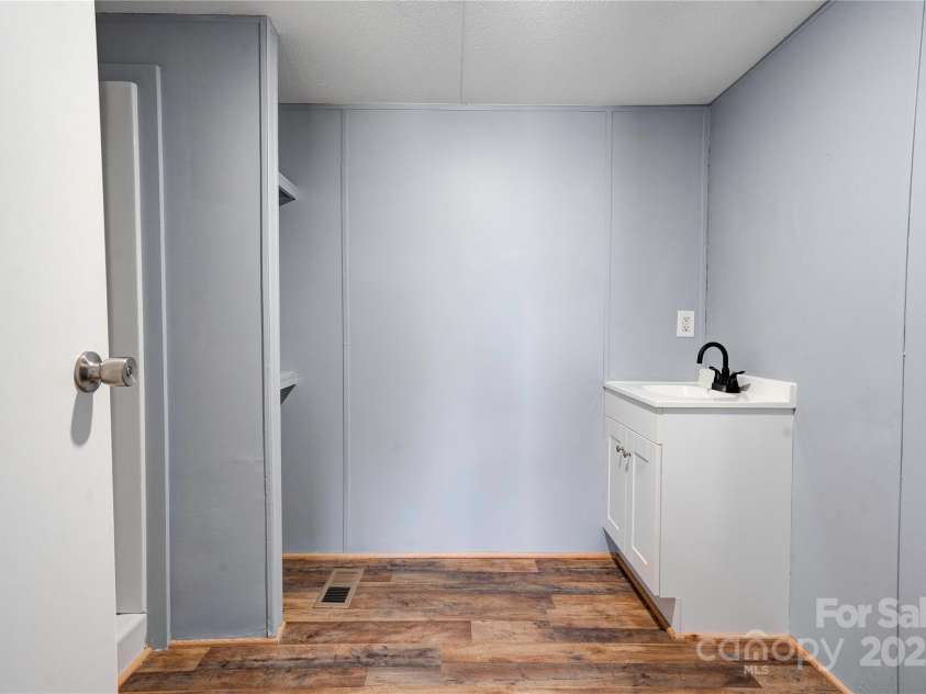 104 Buck Haven Court, Lawndale, NC 28090.  MLS# CAR4239612, YatesRealty ID 532. Primary Bathroom