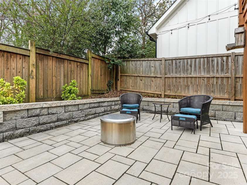1921 Union Street, Charlotte, NC 28205.  MLS# CAR4222897, YatesRealty ID 5320. Outdoor patio w/ pavers