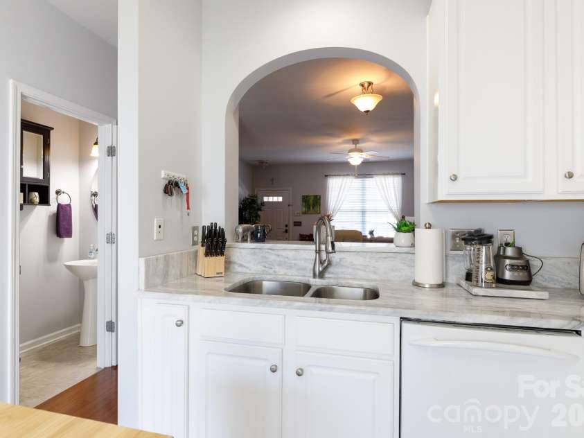 889 Lacebark Drive, Rock Hill, SC 29732.  MLS# CAR4357332, YatesRealty ID 5320. 