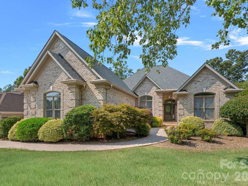 1801 Withers Drive, Denver, NC 28037.  MLS# CAR4426086, YatesRealty ID 53200. 