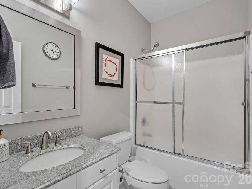 1801 Withers Drive, Denver, NC 28037.  MLS# CAR4426086, YatesRealty ID 53200. 