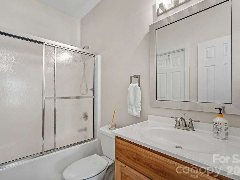 1801 Withers Drive, Denver, NC 28037.  MLS# CAR4426086, YatesRealty ID 53200. 