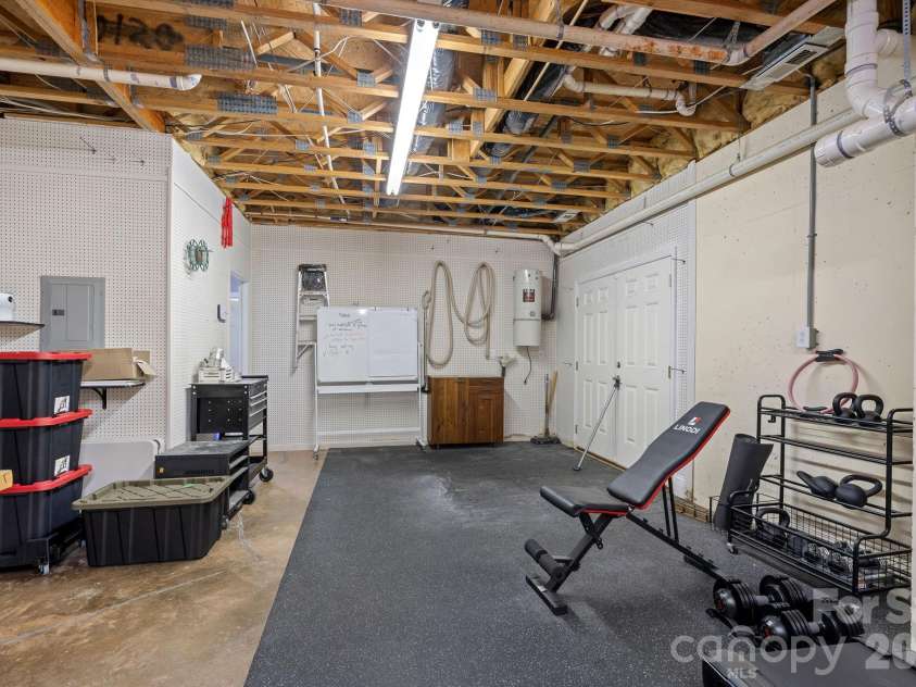 1801 Withers Drive, Denver, NC 28037.  MLS# CAR4426086, YatesRealty ID 53200. 