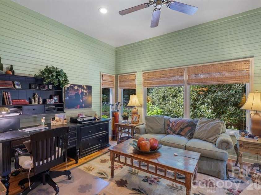 21 Crescent Trail, Highlands, NC 28741.  MLS# CAR4428345, YatesRealty ID 53202. 