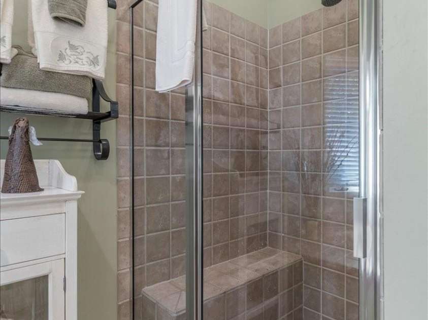 21 Crescent Trail, Highlands, NC 28741.  MLS# CAR4428345, YatesRealty ID 53202. 