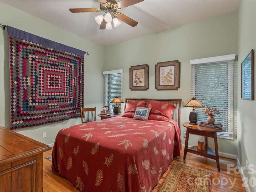 21 Crescent Trail, Highlands, NC 28741.  MLS# CAR4428345, YatesRealty ID 53202. 