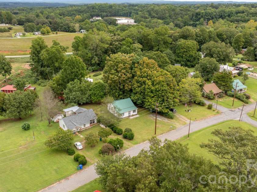 153 Autumn Lane, Spindale, NC 28160.  MLS# CAR4428145, YatesRealty ID 53205. 