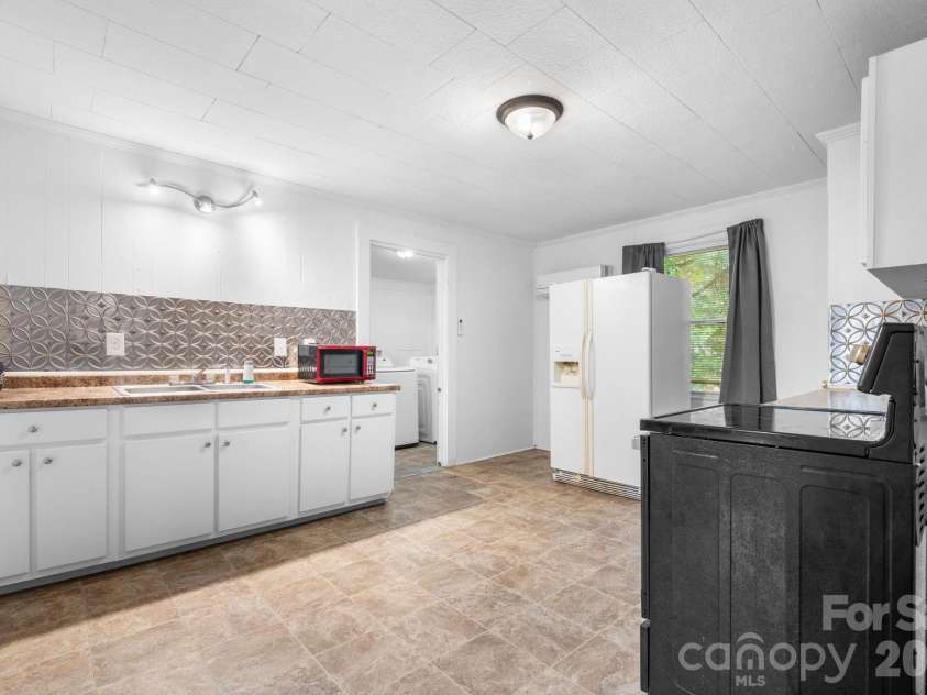 153 Autumn Lane, Spindale, NC 28160.  MLS# CAR4428145, YatesRealty ID 53205. 