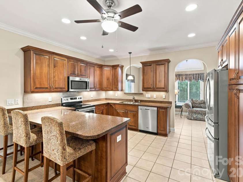 808 3rd Street, Conover, NC 28613.  MLS# CAR4428328, YatesRealty ID 53206. 