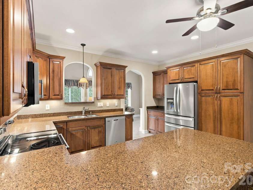 808 3rd Street, Conover, NC 28613.  MLS# CAR4428328, YatesRealty ID 53206. 