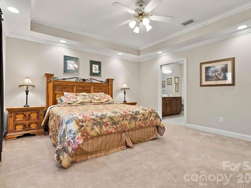 808 3rd Street, Conover, NC 28613.  MLS# CAR4428328, YatesRealty ID 53206. 