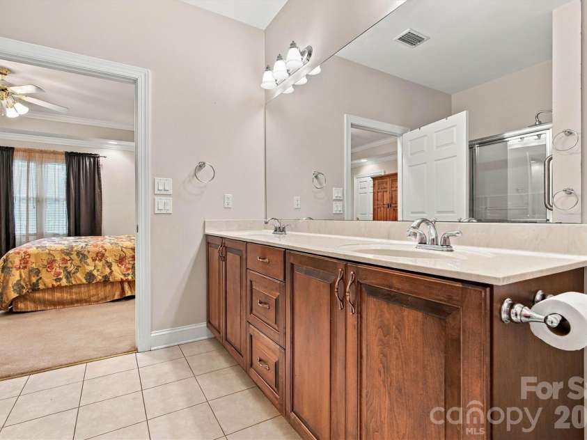 808 3rd Street, Conover, NC 28613.  MLS# CAR4428328, YatesRealty ID 53206. 