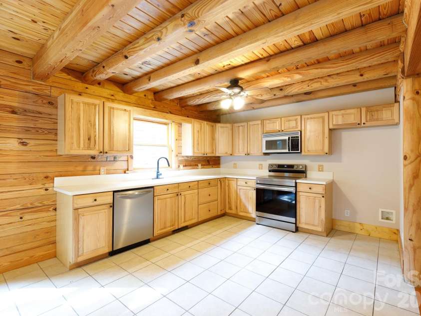 4300 Falcon Hall Way, Rock Hill, SC 29730.  MLS# CAR4428788, YatesRealty ID 53207. 