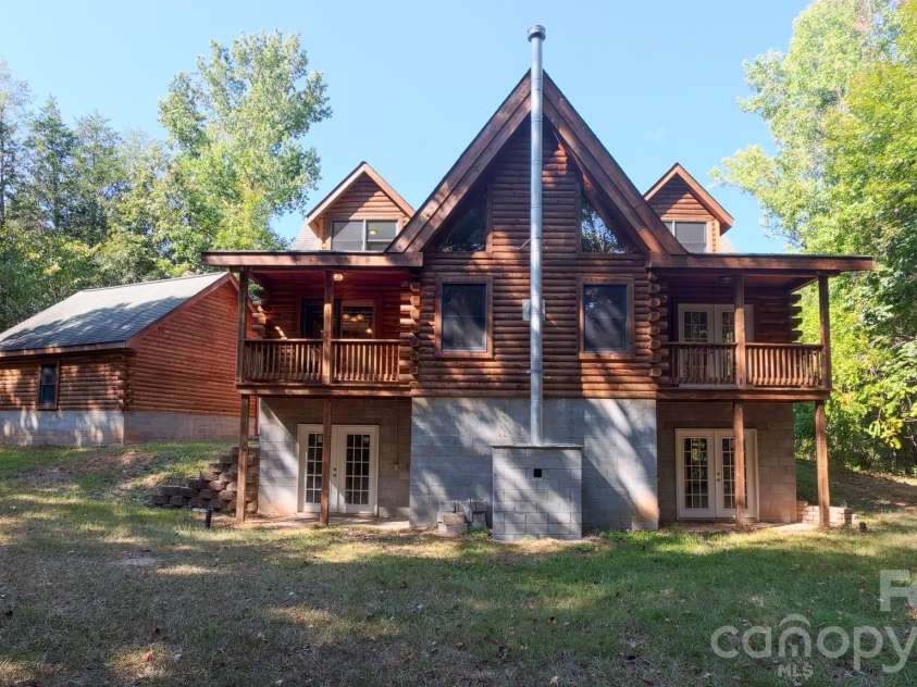 4300 Falcon Hall Way, Rock Hill, SC 29730.  MLS# CAR4428788, YatesRealty ID 53207. 