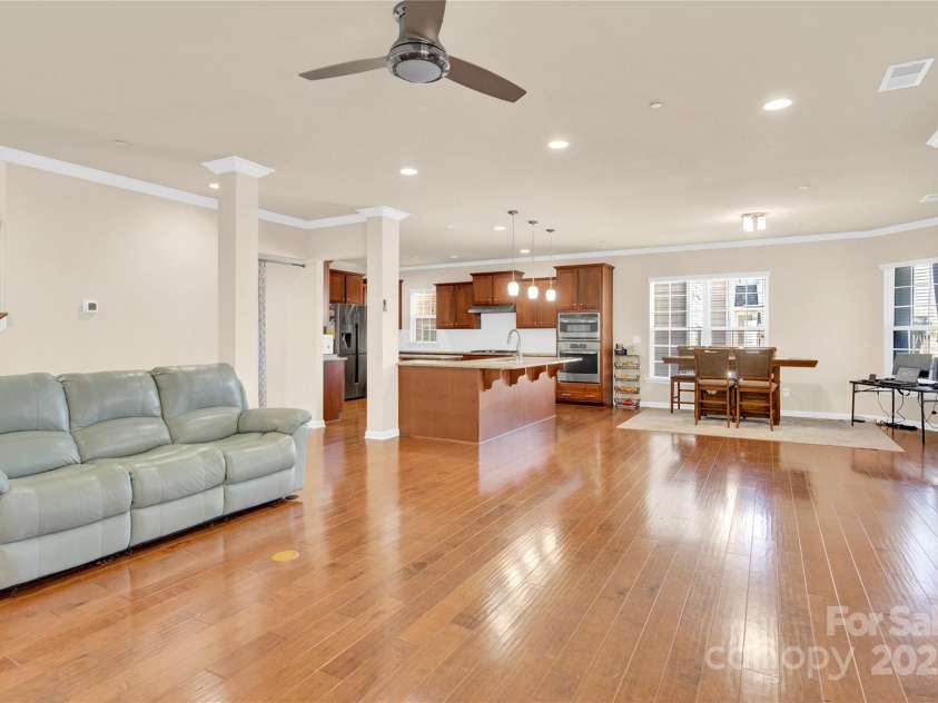 982 Old Trace Road, Concord, NC 28027.  MLS# CAR4228306, YatesRealty ID 5321. Family Room