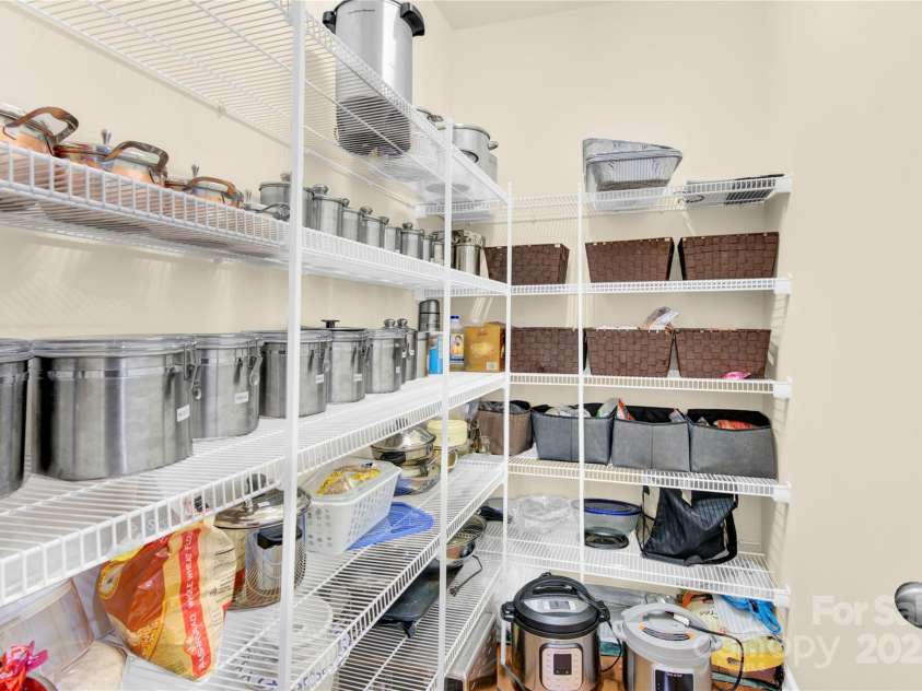 982 Old Trace Road, Concord, NC 28027.  MLS# CAR4228306, YatesRealty ID 5321. Walk-In Pantry