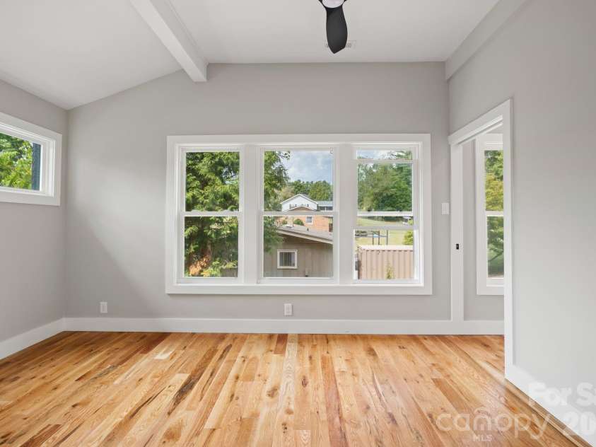 65 Dogwood Grove, Asheville, NC 28805.  MLS# CAR4428757, YatesRealty ID 53211. 