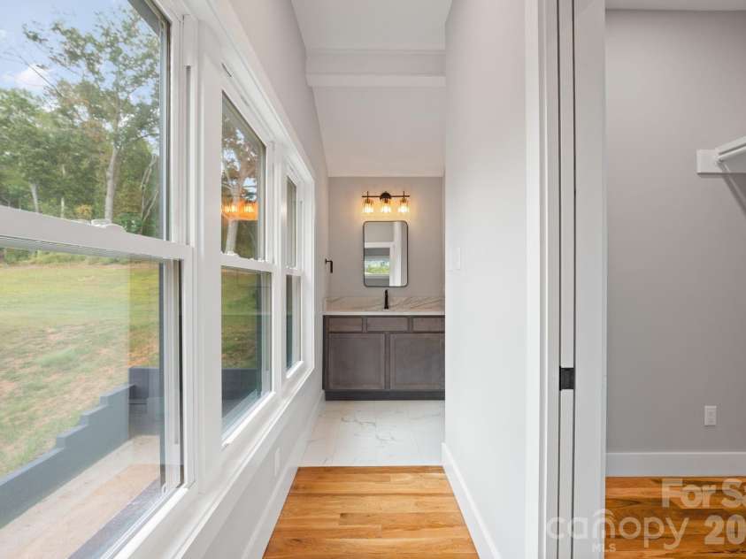65 Dogwood Grove, Asheville, NC 28805.  MLS# CAR4428757, YatesRealty ID 53211. 
