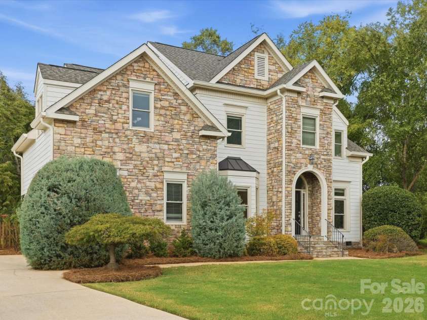 123 Topsail Place, Mooresville, NC 28117.  MLS# CAR4406853, YatesRealty ID 53212. 