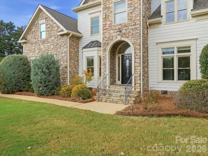 123 Topsail Place, Mooresville, NC 28117.  MLS# CAR4406853, YatesRealty ID 53212. 
