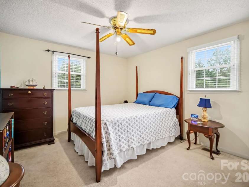 205 Wrentree Lane, Gastonia, NC 28056.  MLS# CAR4428687, YatesRealty ID 53213. 