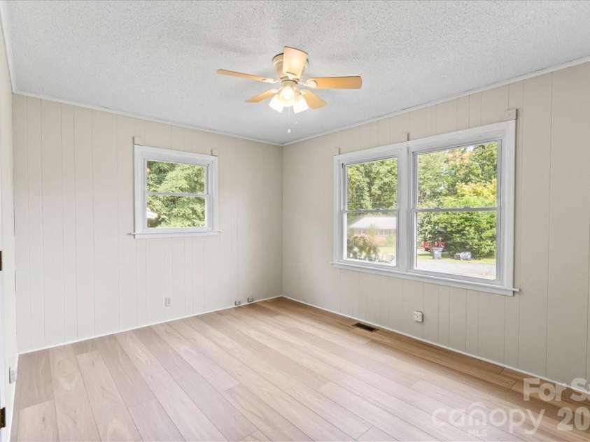 417 Buckoak Street, Stanley, NC 28164.  MLS# CAR4427888, YatesRealty ID 53215. 