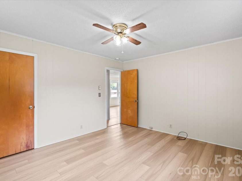 417 Buckoak Street, Stanley, NC 28164.  MLS# CAR4427888, YatesRealty ID 53215. 
